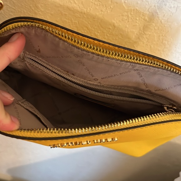 Michael Kors purse - Picture 3 of 3